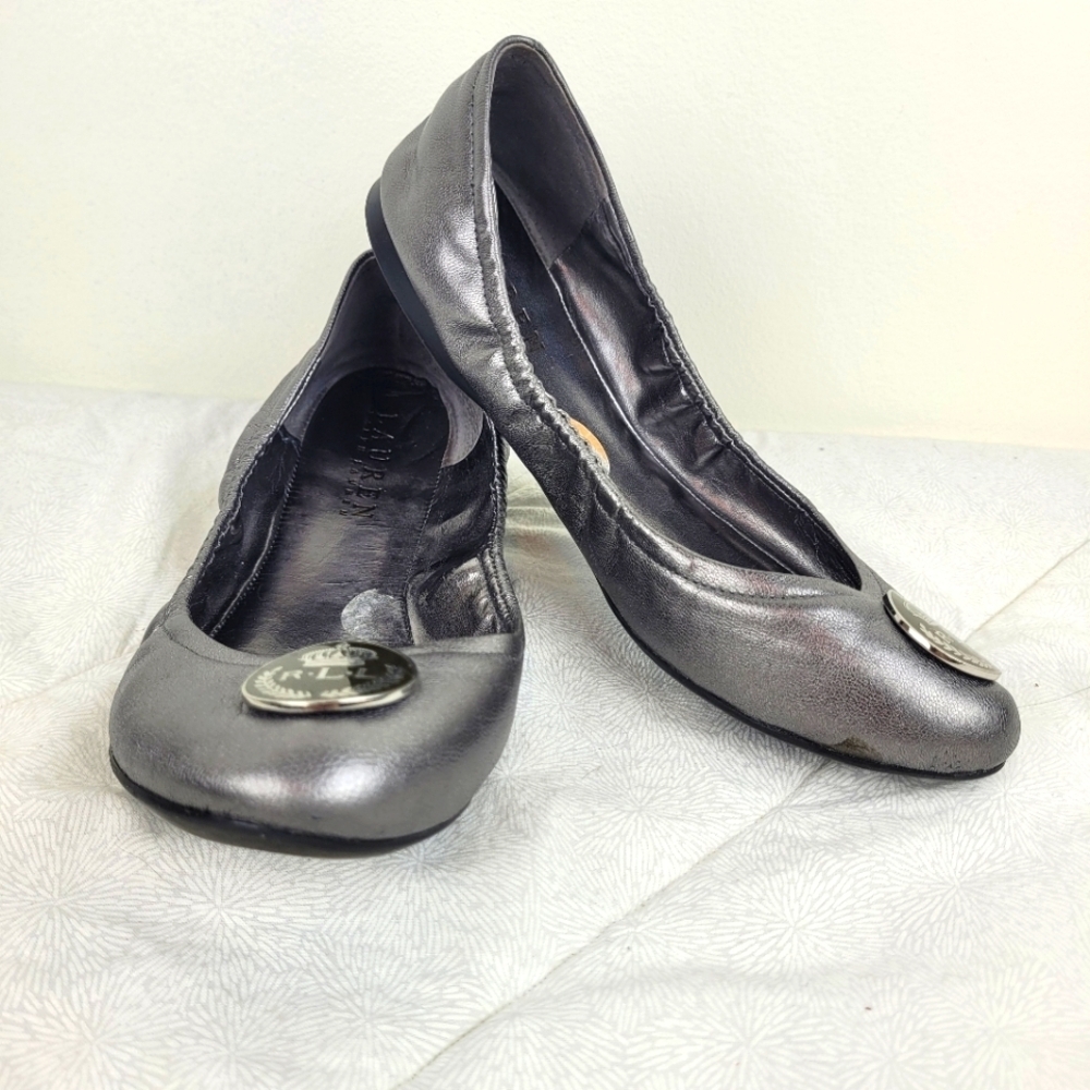 Lauren Ralph Lauren metallic silver ballerina flats elastic fit logo preppy 7